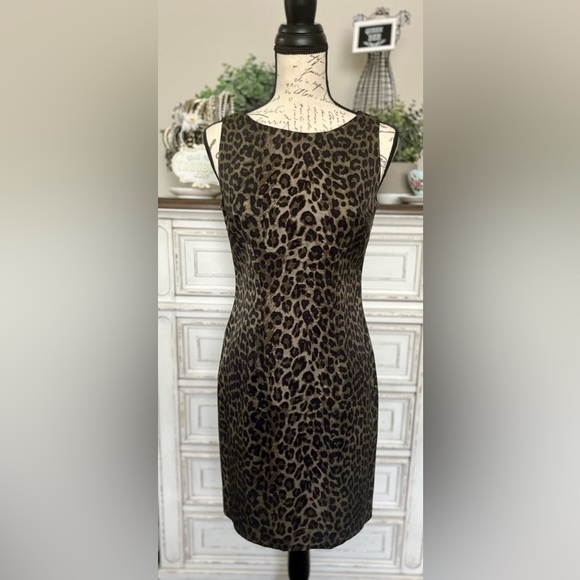 🖤 PROFESSIONAL Mob Wife leopard print dress, size 6P (with stretch)-see video - Picture 1 of 12